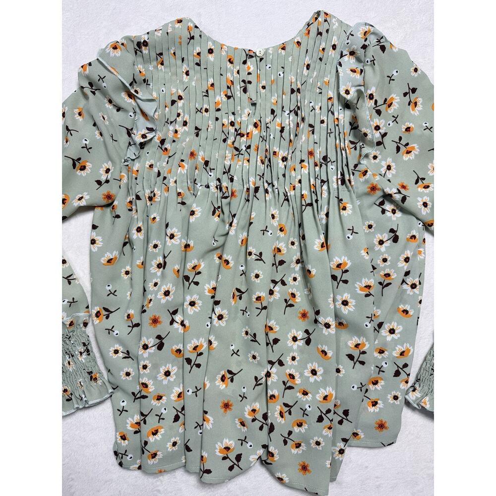 Monte The Label Smocked Floral Blouse Womens Sz M Sage Green Long Sleeve Peasant